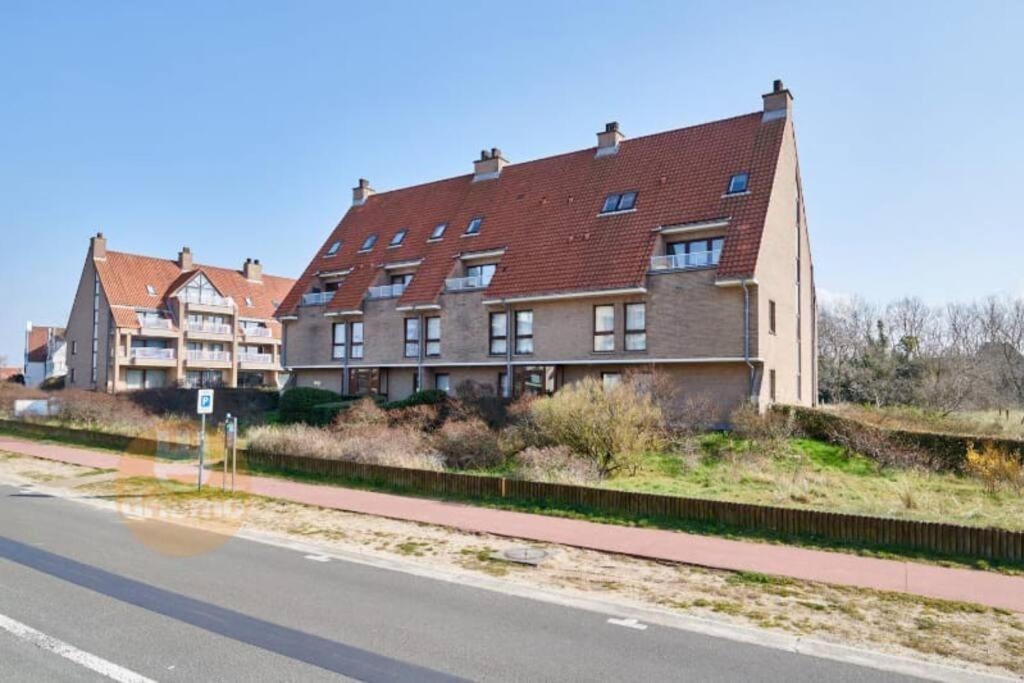 4-Persoons Appartement Met Een Mooi Uitzicht De Panne Zewnętrze zdjęcie