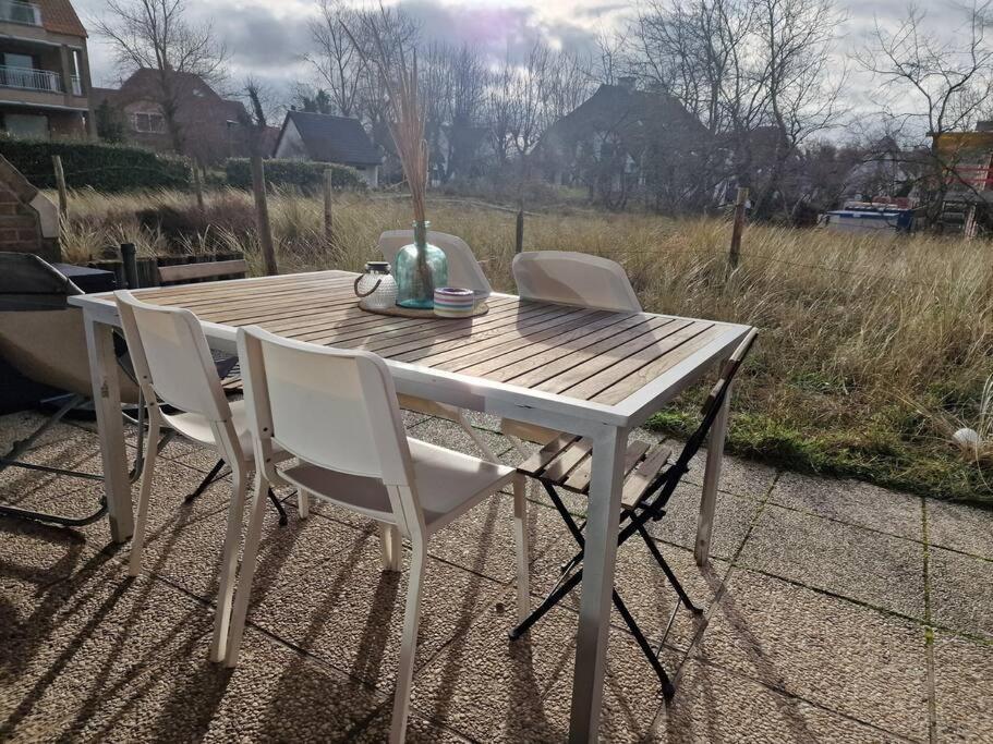 4-Persoons Appartement Met Een Mooi Uitzicht De Panne Zewnętrze zdjęcie